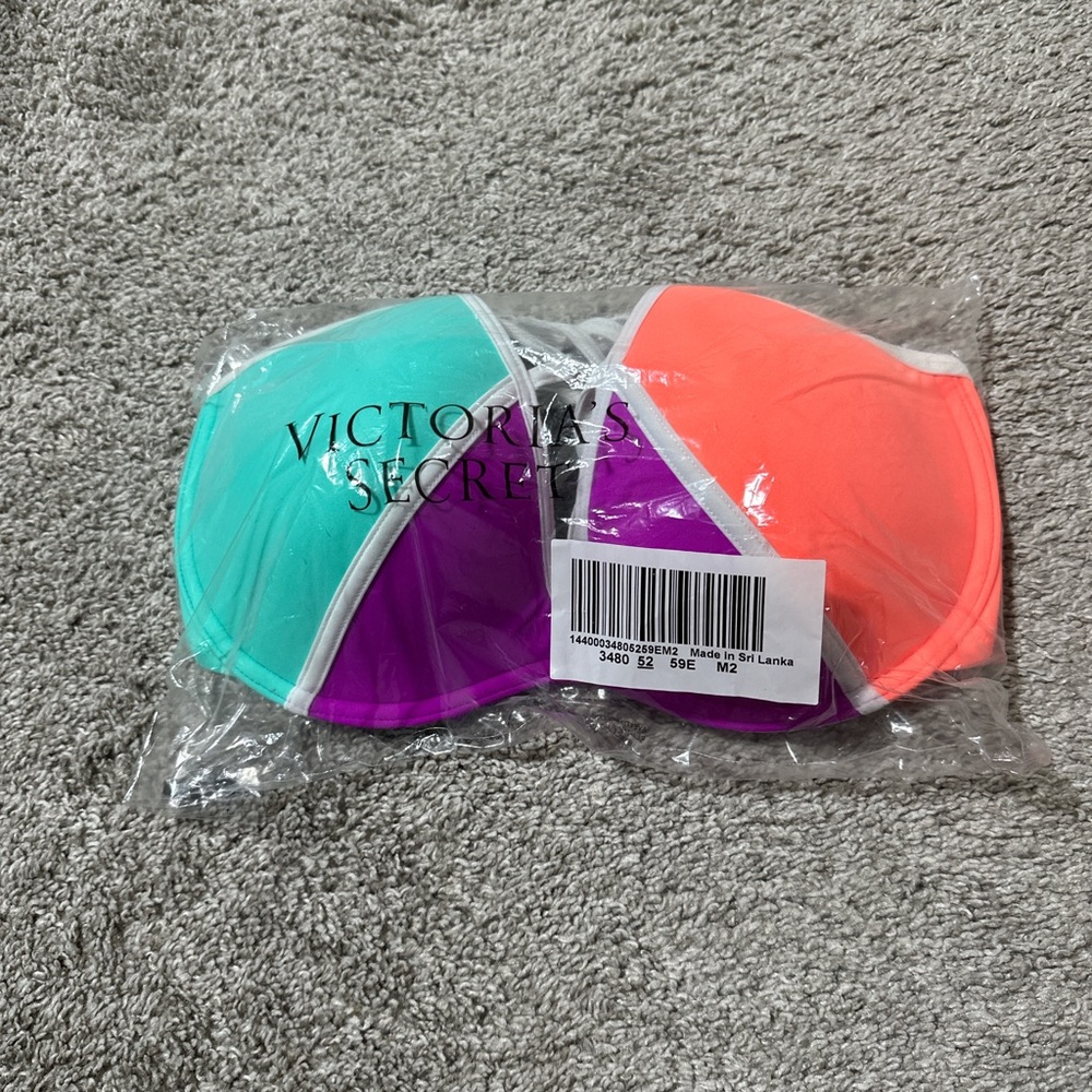 PINK Victoria's Secret Colorblock Swimsuit Top